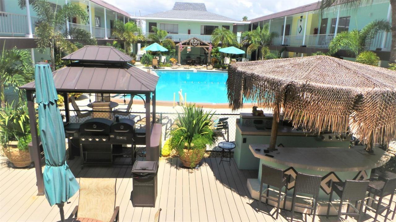 Island House Resort Hotel St. Pete Beach Exterior photo