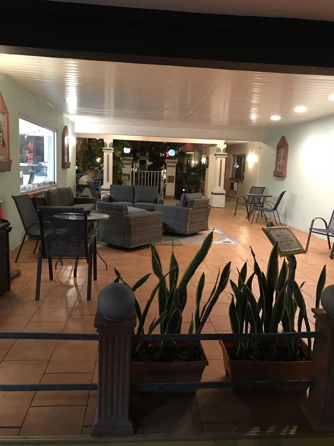 Island House Resort Hotel St. Pete Beach Exterior photo