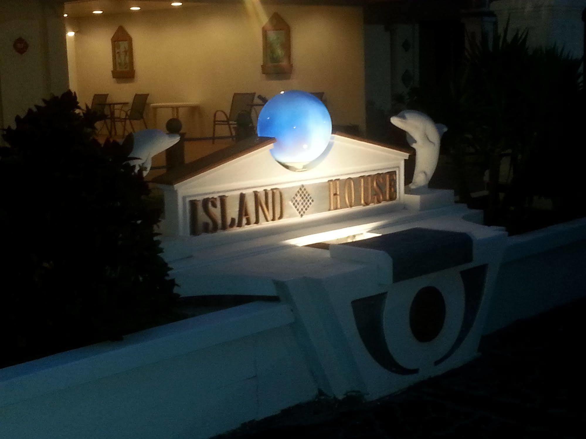 Island House Resort Hotel St. Pete Beach Exterior photo